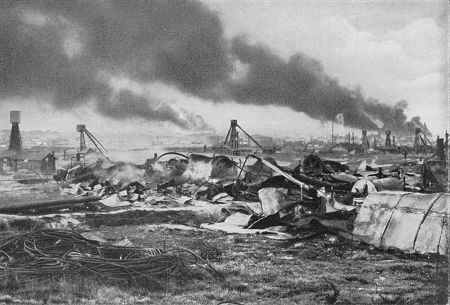 Ostfront 1. Weltkrieg: Ein brennendes Ölfeld bei Boryslaw