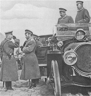 Der Zar im russischen Hauptquartier