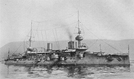 Das französische Schlachtschiff "Bouvet"