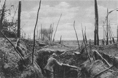 Westfront 1. Weltkrieg: In einem eroberten deutschen Schtzengraben im Sommegebiet