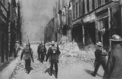 Der 1. Weltkrieg: Die ersten englischen Patrouillen betreten Cambrai